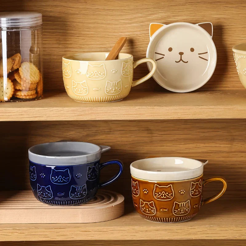 Cartoon Animal Coffee Mug with a charming cat design, perfect for enjoying hot drinks like coffee, tea, or hot chocolate in the mornings.