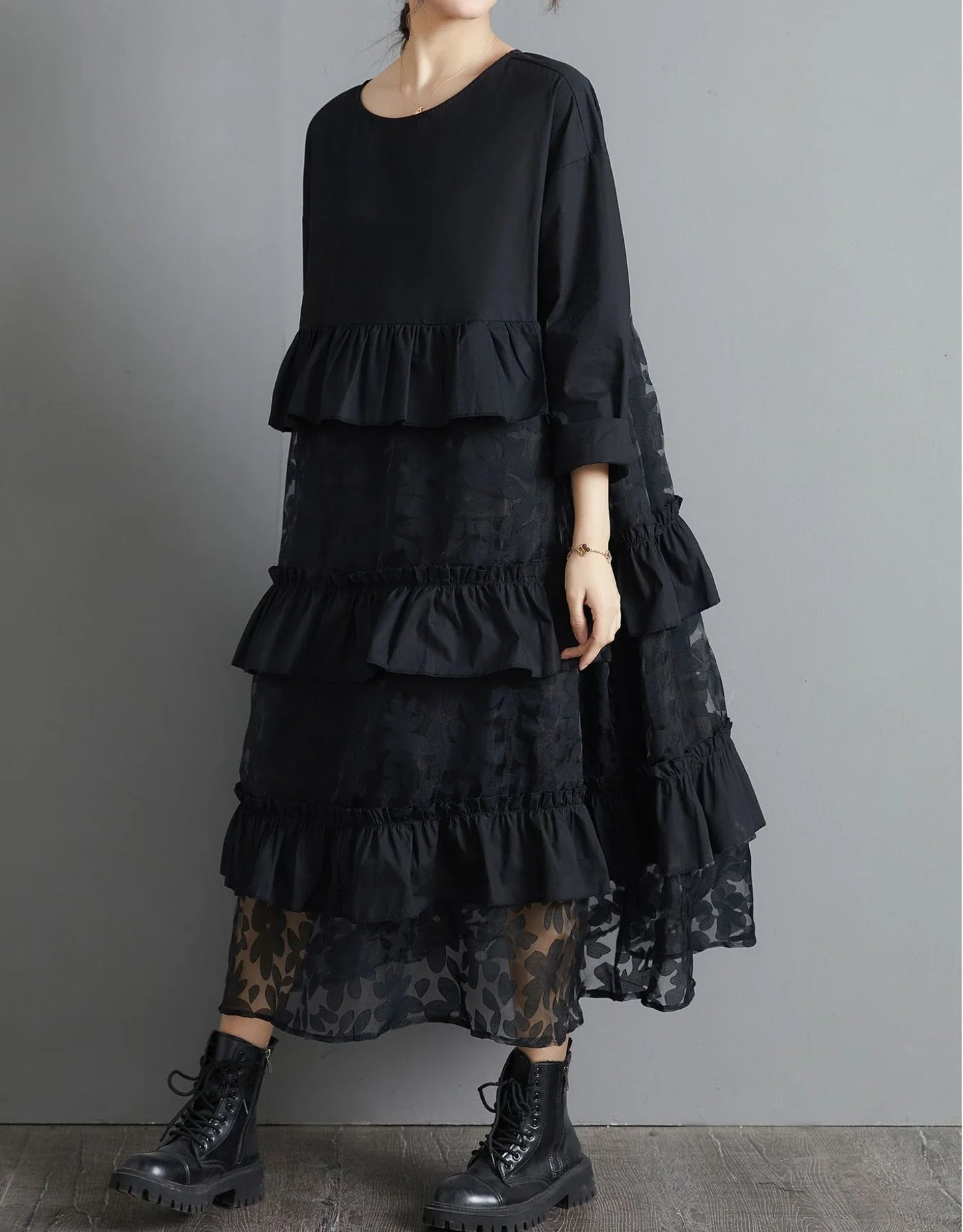 Stylish plus size black dress with lace stitching and long sleeves, perfect for retro-inspired style