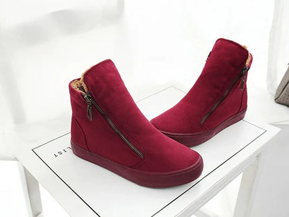 Stylish suede boots with soft, plush lining and sturdy rubber sole for Kiwi-approved comfort and style