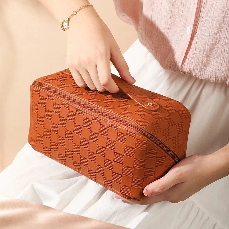 Stylish and functional makeup organizer bag with ample storage space for Kiwi beauty enthusiasts