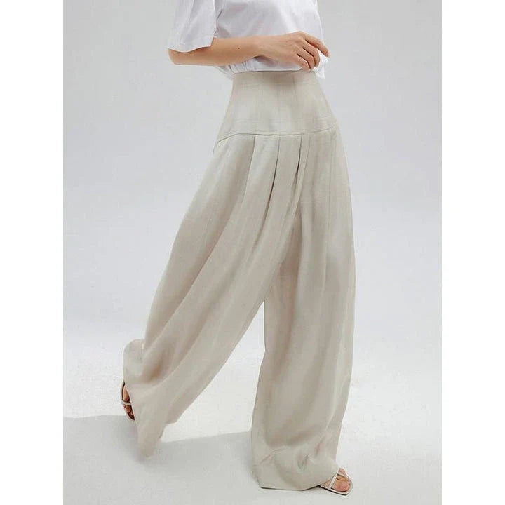 Stylish wide-leg trousers in a high-waist design, featuring a unique patchwork decoration for Kiwi women