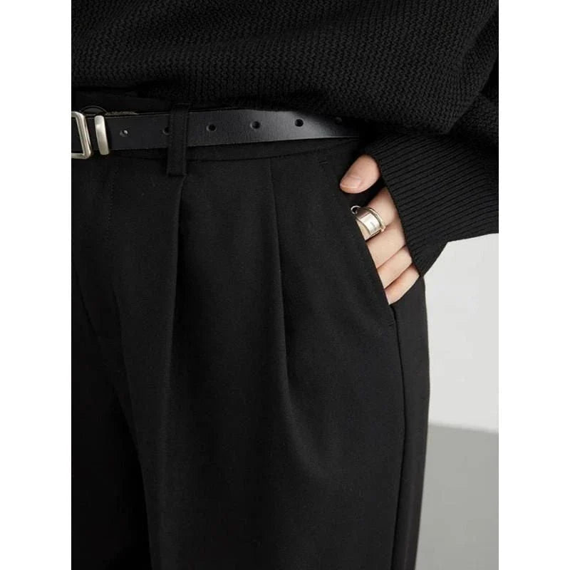 Korean high-waisted pleated casual trousers for Kiwi women, featuring a flattering silhouette and premium fabric blend