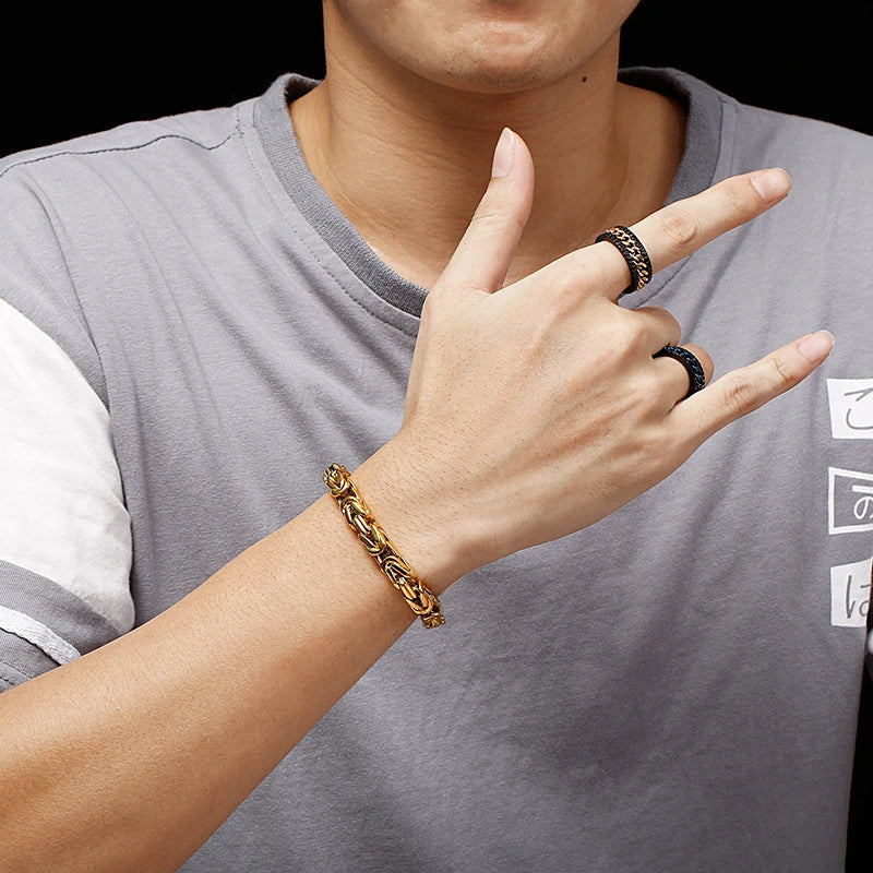 Stylish stainless steel square chain bracelet with an adjustable, electroplated finish - the perfect accessory for Kiwi men