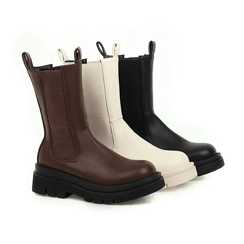 Stylish mid-heel platform knight boots with a square toe, chunky heel, and waterproof platform for Kiwi adventures