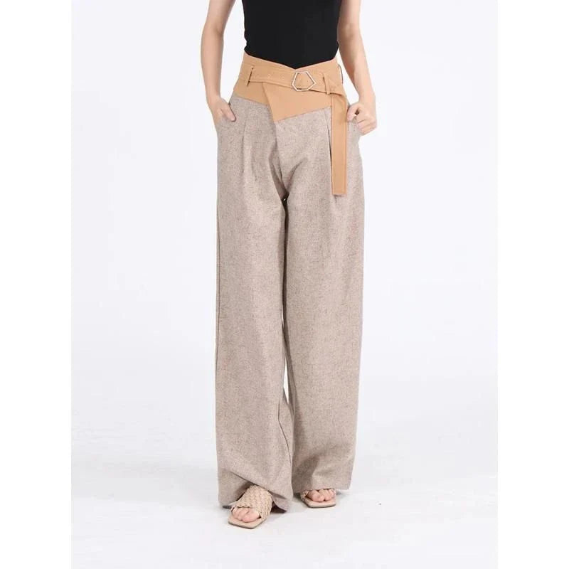 Women's high-waisted, wide-leg colour block pants in a stylish design