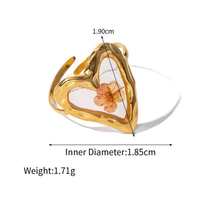 Elegant 18K gold-plated geometric ring with adjustable sizing and waterproof design for versatile Kiwi fashion