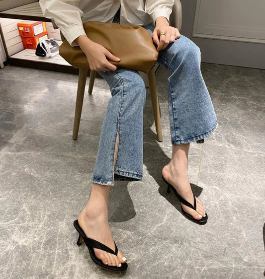 Flip-Toe Stone Sandals and Slippers in White, Yellow, and Black - Premium Kiwi Summer Footwear