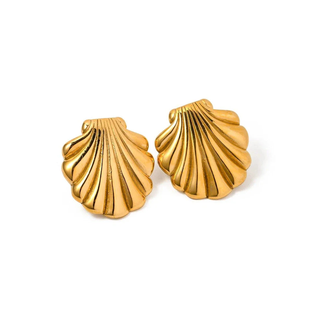 Elegant 18K gold-plated stainless steel shell-shaped earrings with a minimalist and timeless design