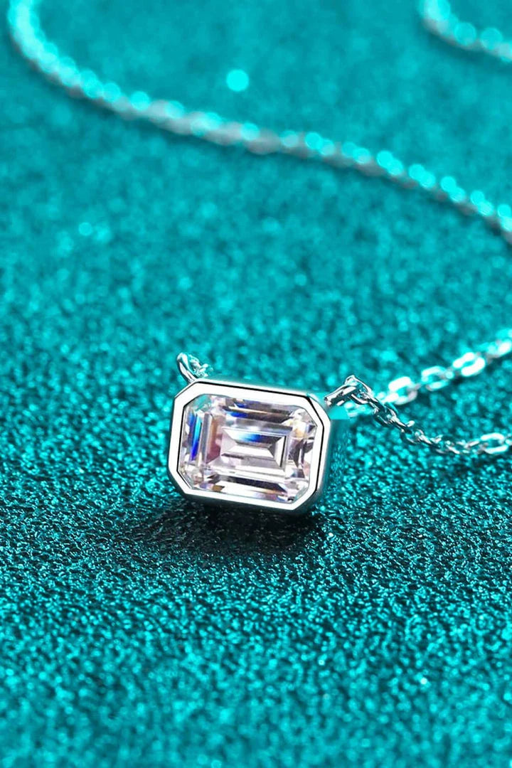 Stunning 1 carat moissanite pendant necklace in silver, featuring premium 925 sterling silver construction and rhodium plating