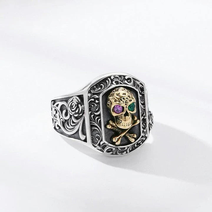 A premium 925 sterling silver skull ring with an adjustable design, perfect for expressing your unique Kiwi style