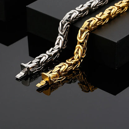 Stylish stainless steel square chain bracelet with an adjustable, electroplated finish - the perfect accessory for Kiwi men