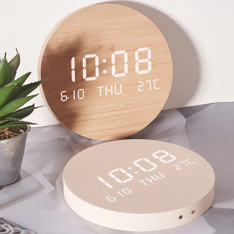 Elegant wooden wall clock with temperature display in a modern Nordic style, perfect for Kiwi homes