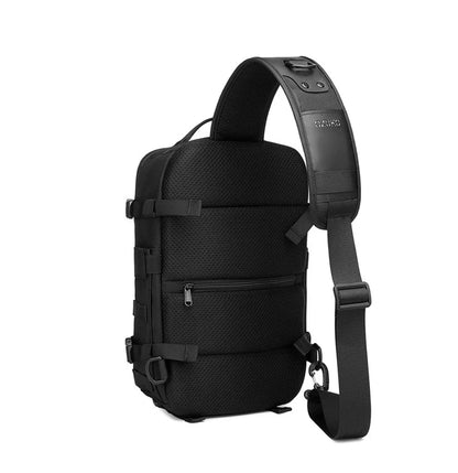 A rugged, waterproof crossbody bag with an adjustable, telescopic design for active Kiwi men