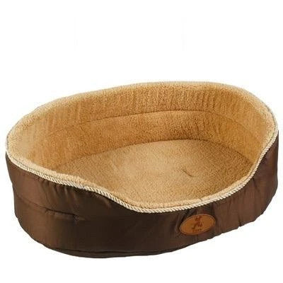 Comfy Kiwi Pup Bed with Soft Plush Material and Polka Dot Pattern