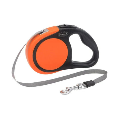 Rugged retractable dog leash with reflective strips and ergonomic handle, suitable for Kiwi pups up to 20 kg