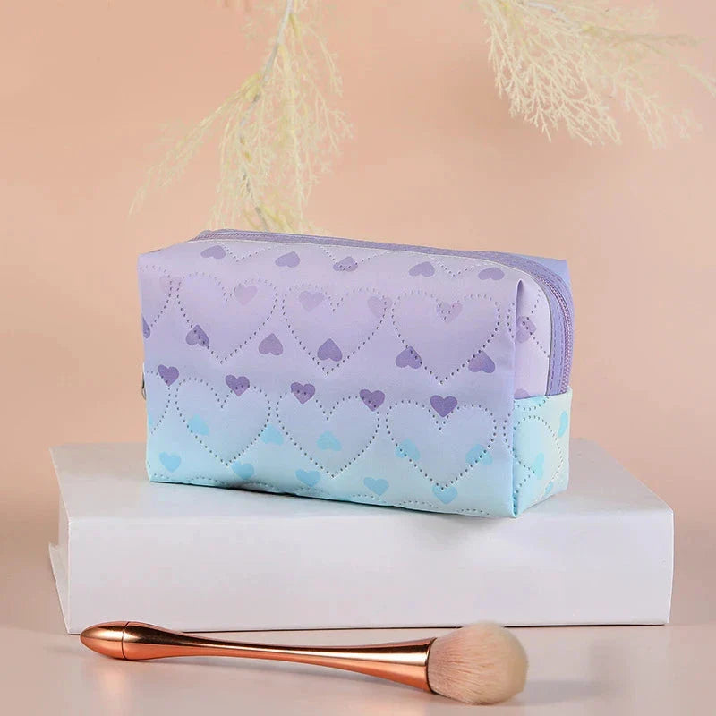 Stylish and practical large capacity cosmetic bag with heart pattern design, perfect for Kiwi travellers and busy individuals