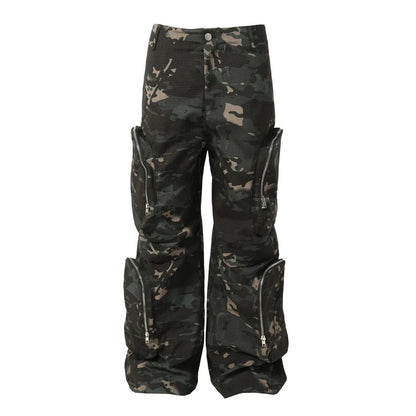 Amekaji-style workwear trousers in camouflage print with multi-pocket design, suitable for a variety of activities in the New Zealand lifestyle