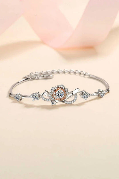 925 sterling silver bracelet with sparkling moissanite stones, a versatile and dazzling accessory for the modern New Zealander