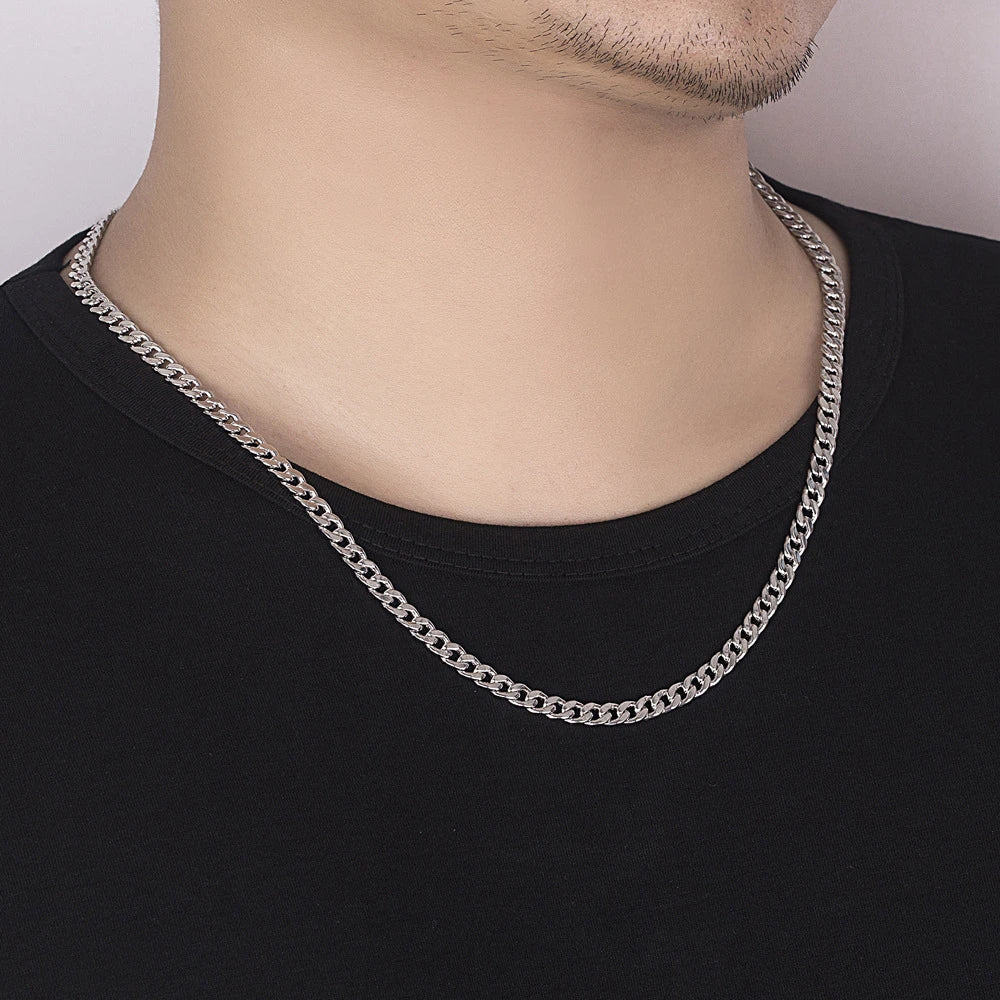 Stylish Cuban chain necklace with rhodium gold plating and silver buttons, a premium accessory for Kiwi fashion