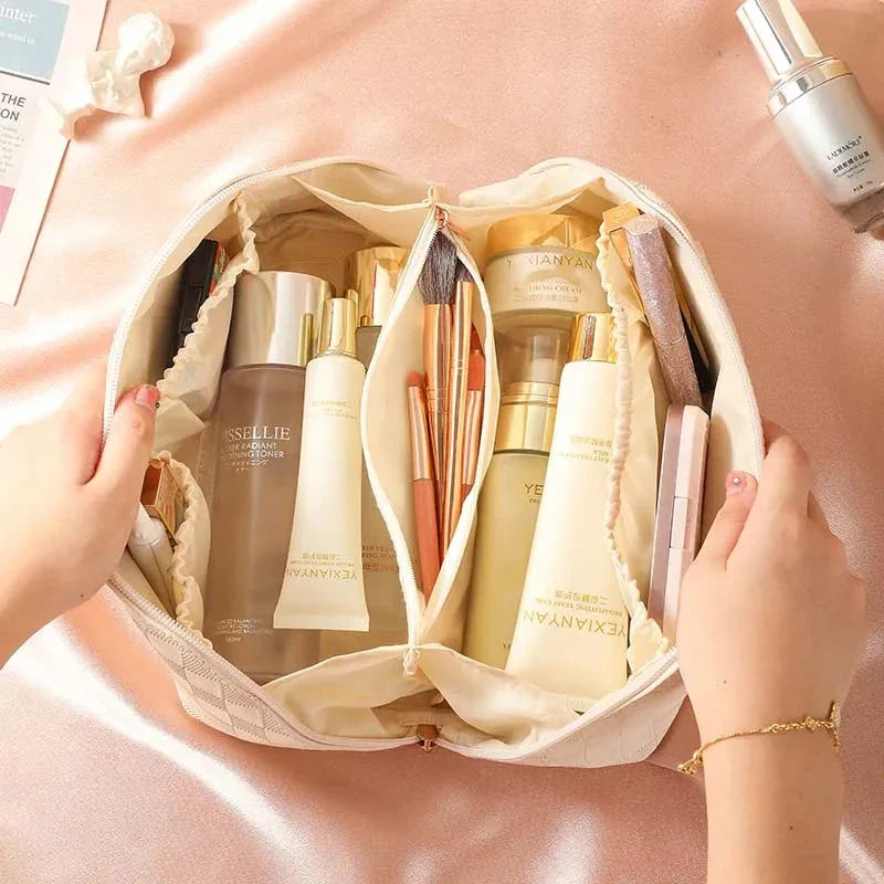 Stylish and functional makeup organizer bag with ample storage space for Kiwi beauty enthusiasts