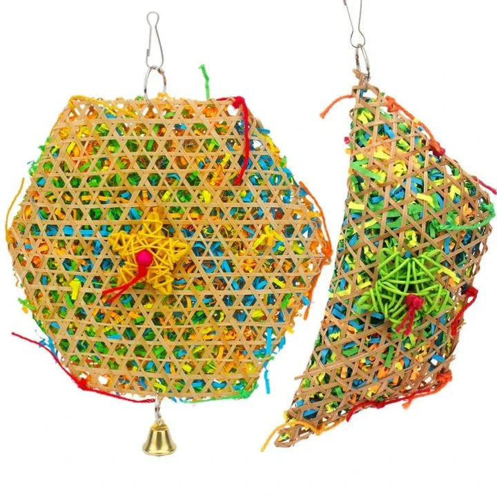 Trendha's eco-friendly, straw-based hanging toy designed to engage and entertain parrots with safe, natural play.