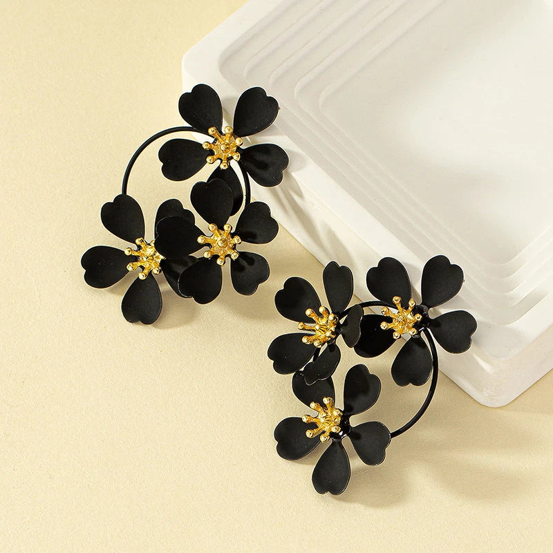 Elegant Camellia Flower Drop Earrings - A Charming Kiwi Accessory with Three Delicate Floral Blooms