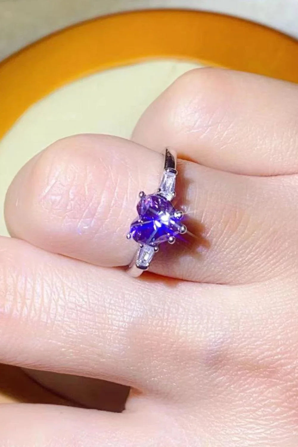 Elegant 1 Carat Moissanite Heart-Shaped Ring in Stunning Purple with Platinum Plating and Zircon Accents