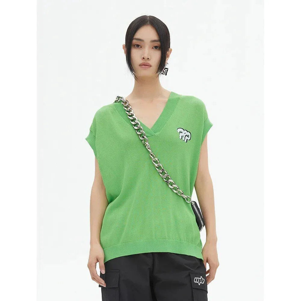 Stylish V-Neck Knit Vest for Kiwi Women in Green, a versatile and comfortable layering piece for casual and formal occasions.