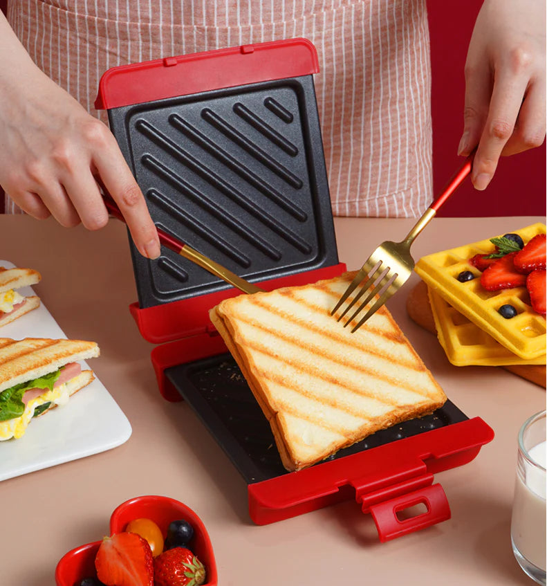 Versatile double-sided grill pan for effortless indoor grilling, searing, and toasting in the Kiwi kitchen