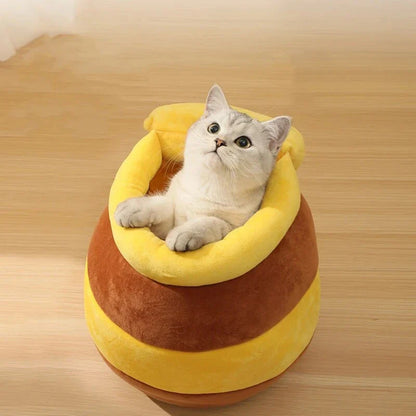 Cozy Kiwi Honey Pot Cat Bed - Plush and Comfortable Hideaway for Cats