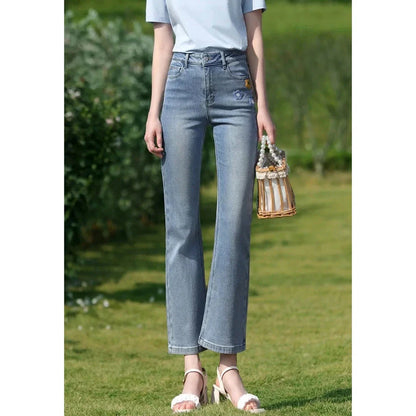 Light blue embroidered high-waisted jeans with a modern, versatile design for Kiwi women's summer fashion