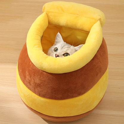 Cozy Kiwi Honey Pot Cat Bed - Plush and Comfortable Hideaway for Cats