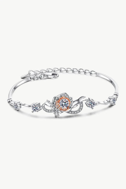 925 sterling silver bracelet with sparkling moissanite stones, a versatile and dazzling accessory for the modern New Zealander