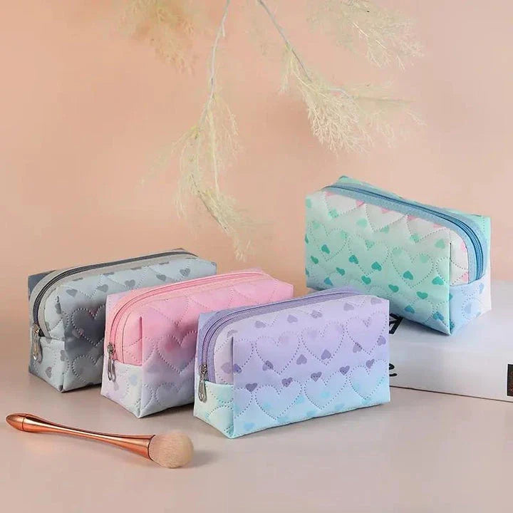 Stylish and practical large capacity cosmetic bag with heart pattern design, perfect for Kiwi travellers and busy individuals