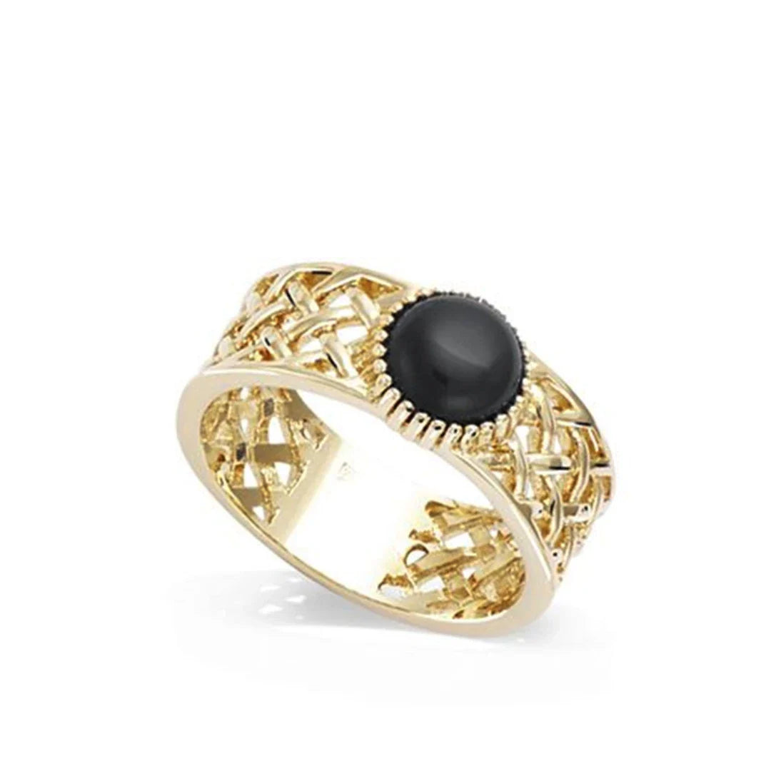 Stylish agate ring with a woven design and gold plating, a luxurious accessory for Kiwi women