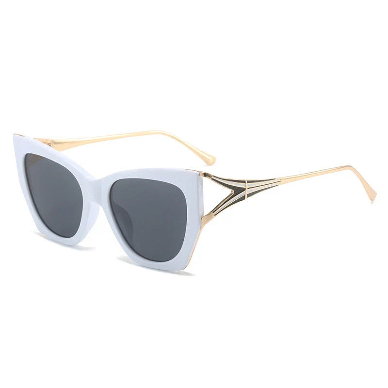 Fashionable blue gradient cat eye sunglasses with UV400 protection and a sleek metal frame