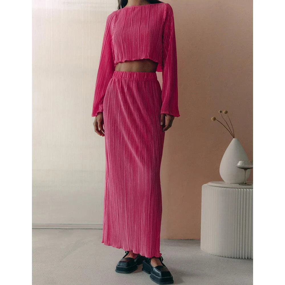 Stylish mid-length skirt and sleeve top suit in green or rose red, a versatile and fashionable outfit for Kiwi women