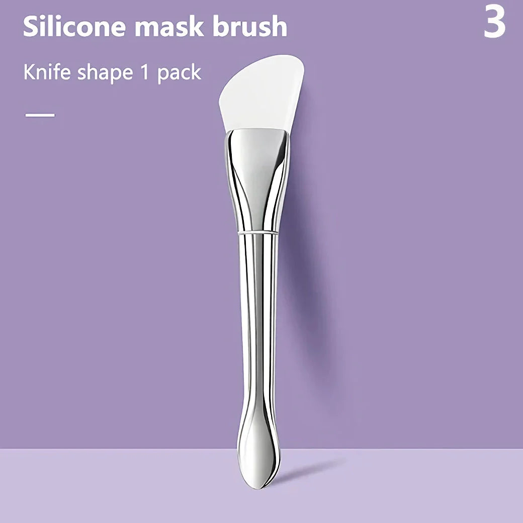 Versatile Silicone Makeup & Mask Brush - A multi-purpose beauty tool for flawless application and easy cleanup