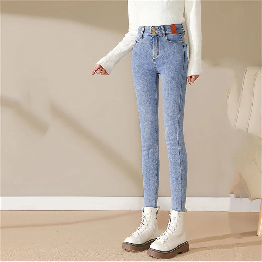 Stylish and cosy skinny jeans in light blue, perfect for keeping warm during Kiwi winters.