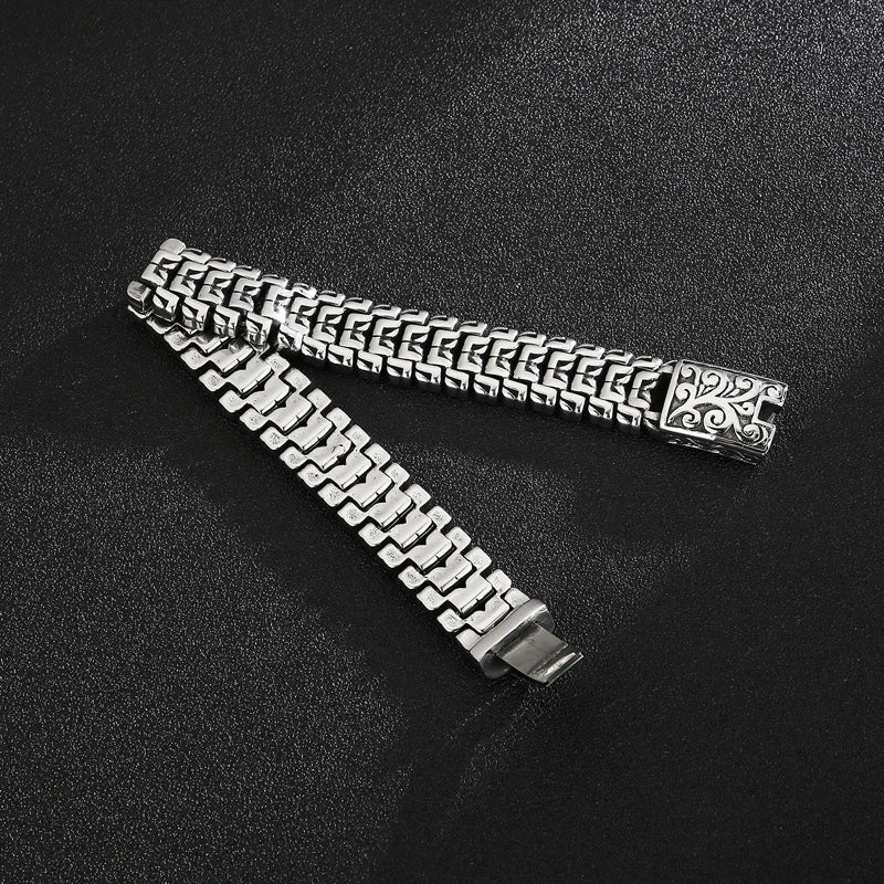 Titanium Steel Bracelet with Flower Design - Sleek and Stylish Accessory for New Zealand Men