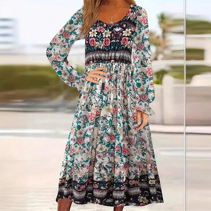 Stylish printed pullover dress with pockets, perfect for commuting and everyday wear