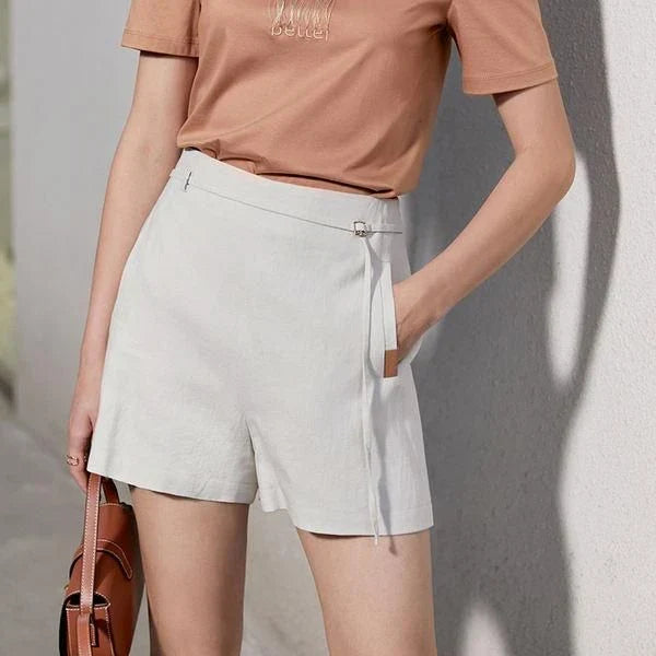 Elegant cotton-linen casual shorts in a versatile apricot shade, perfect for Kiwi women's summer wardrobes