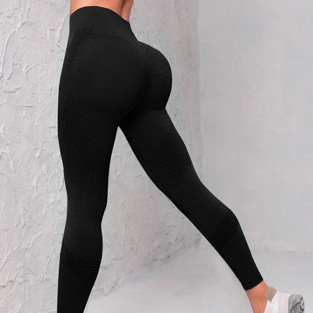 Premium butt lifting seamless yoga pants made with eco-friendly materials for an active Kiwi lifestyle