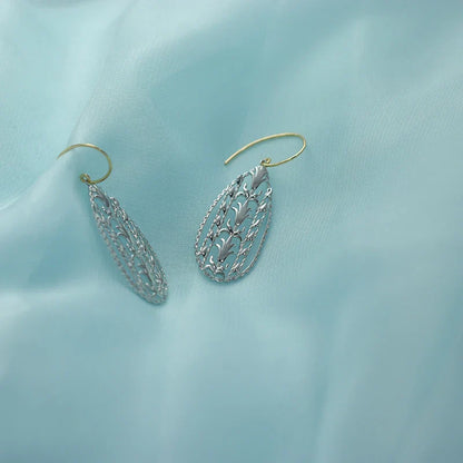 Elegant 925 sterling silver earrings with a captivating colour-changing effect, designed with a graceful water drop shape