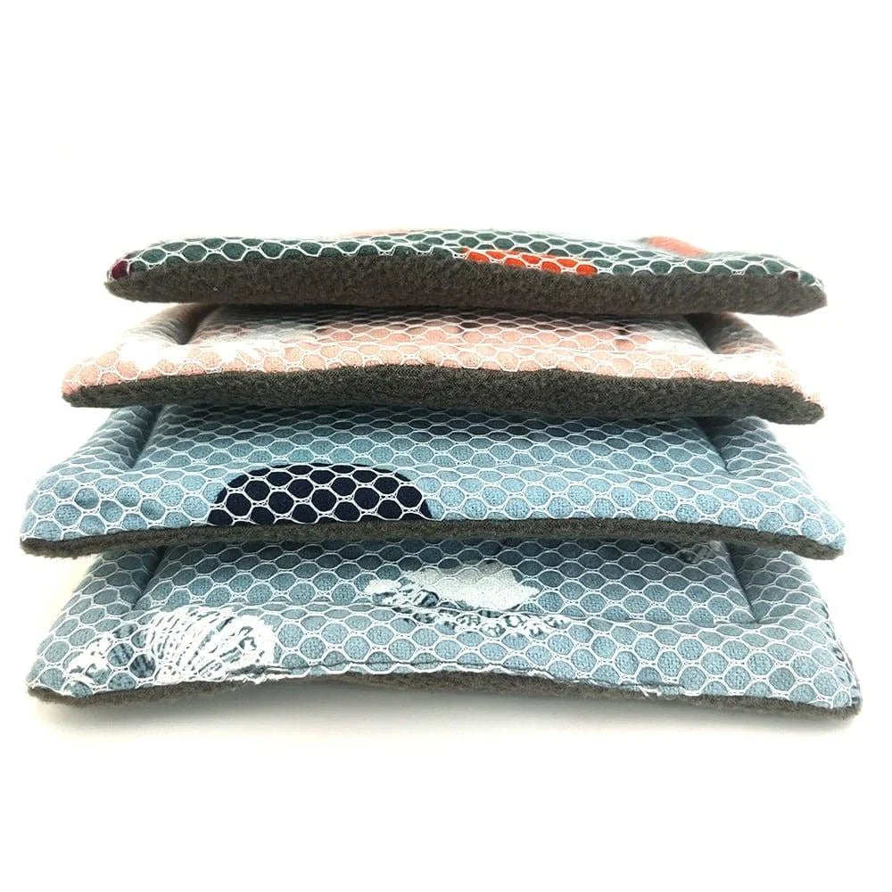 Sustainably crafted burlap kitchen sponges made in New Zealand with natural materials and eco-friendly design