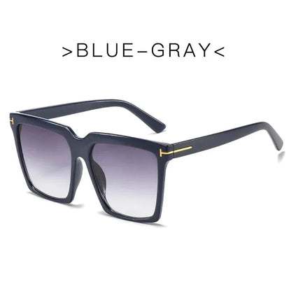 Chic oversized square sunglasses in black with gradient lenses for Kiwi women