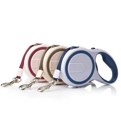 Rugged retractable dog leash with reflective strips and ergonomic handle, suitable for Kiwi pups up to 20 kg