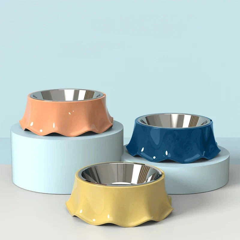 Sturdy and stylish anti-tip pet bowls in vibrant colors for Kiwi pets