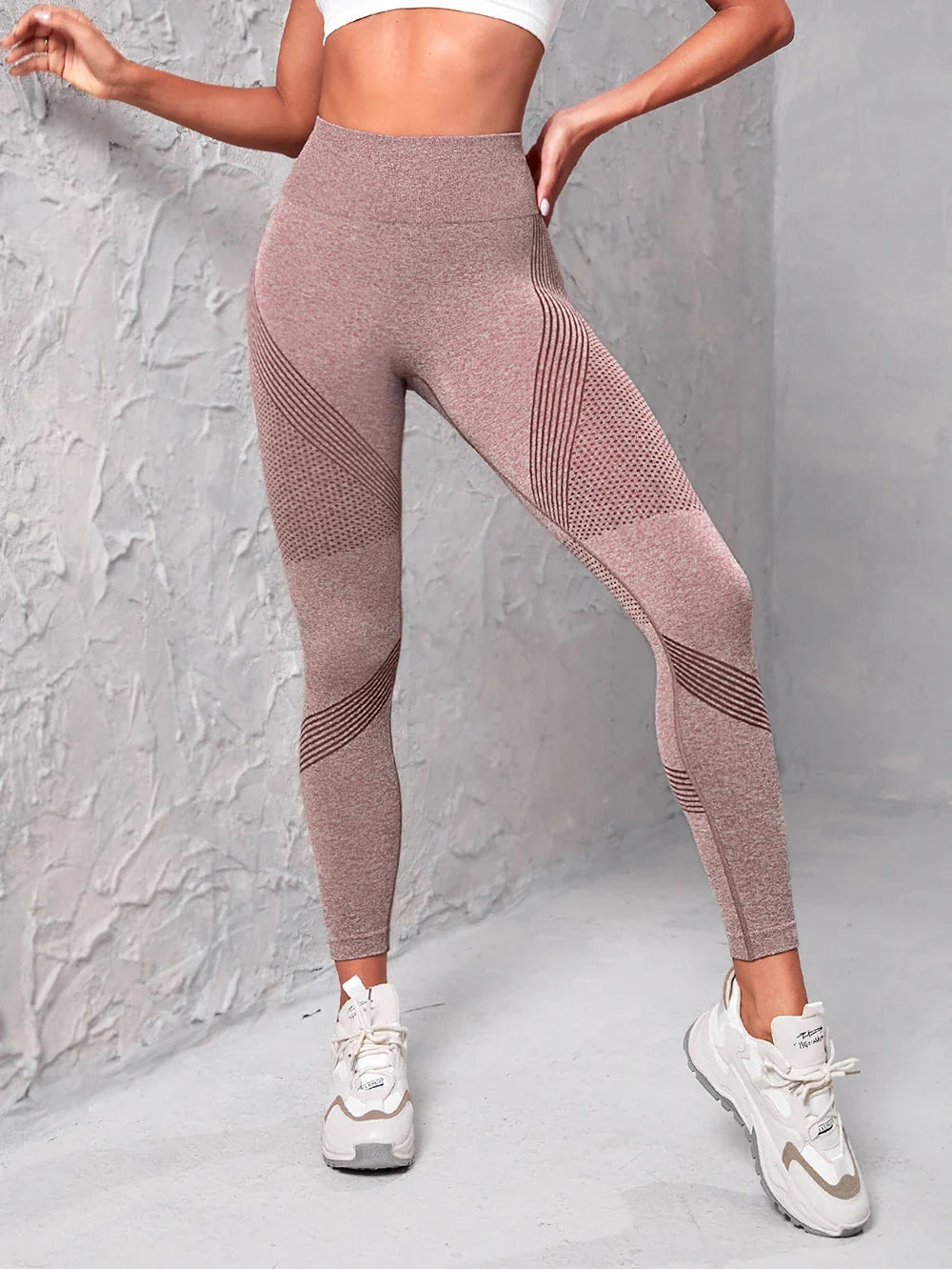 Premium butt lifting seamless yoga pants made with eco-friendly materials for an active Kiwi lifestyle