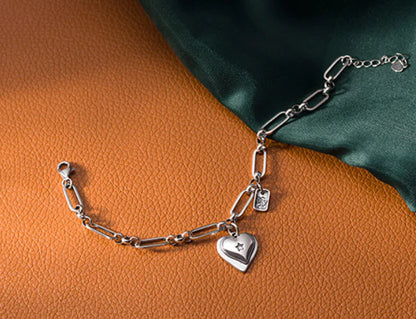 Handcrafted 925 sterling silver bracelet with a delicate heart design, a timeless and elegant accessory for Kiwi women.